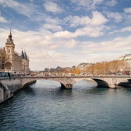 Luxury Apartement, Pres De Musee Louvre Apartment Paris